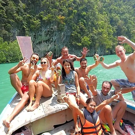Balcony Party Hostel Ao Nang Beachfront Adult Only-2
